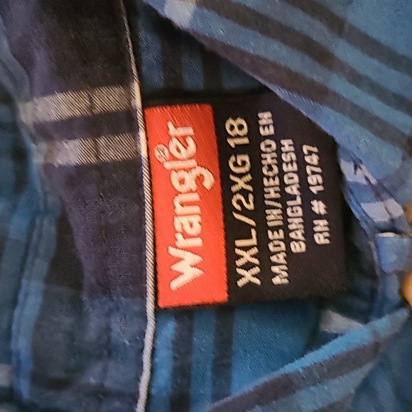 Boys XXL 18 Wrangler Button Up Long Sleeve Shirts - Picture 2 of 3